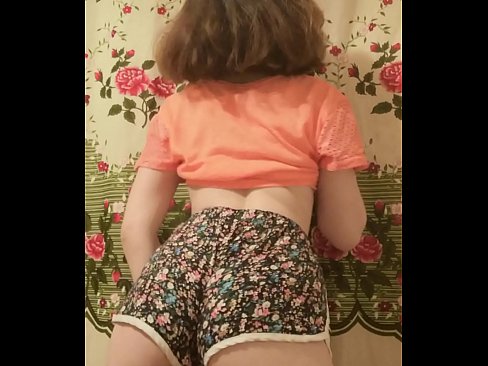 ❤️ دختر جوان سکسی که شورتش را جلوی دوربین در می آورد ❤️  ویدیو سکس در fa.onetubes.top